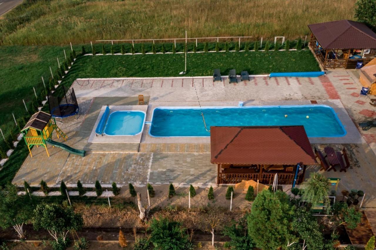 Complex Stefanesti Hotel Bozovici Exterior photo